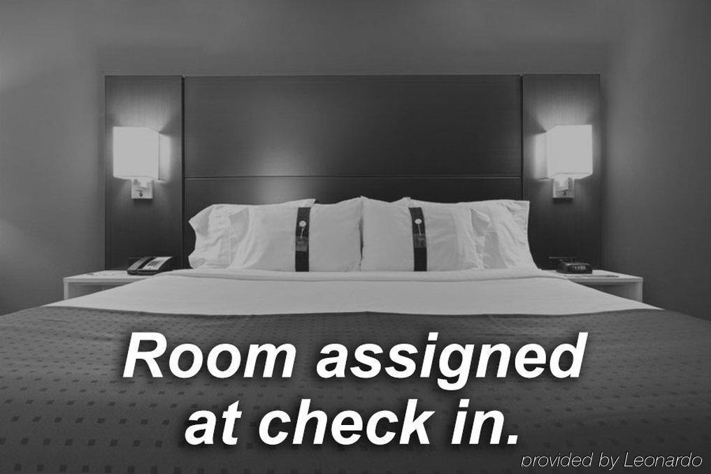 Saint Charles Holiday Inn Express Hotel & Suites St. Charles By Ihg מראה חיצוני תמונה