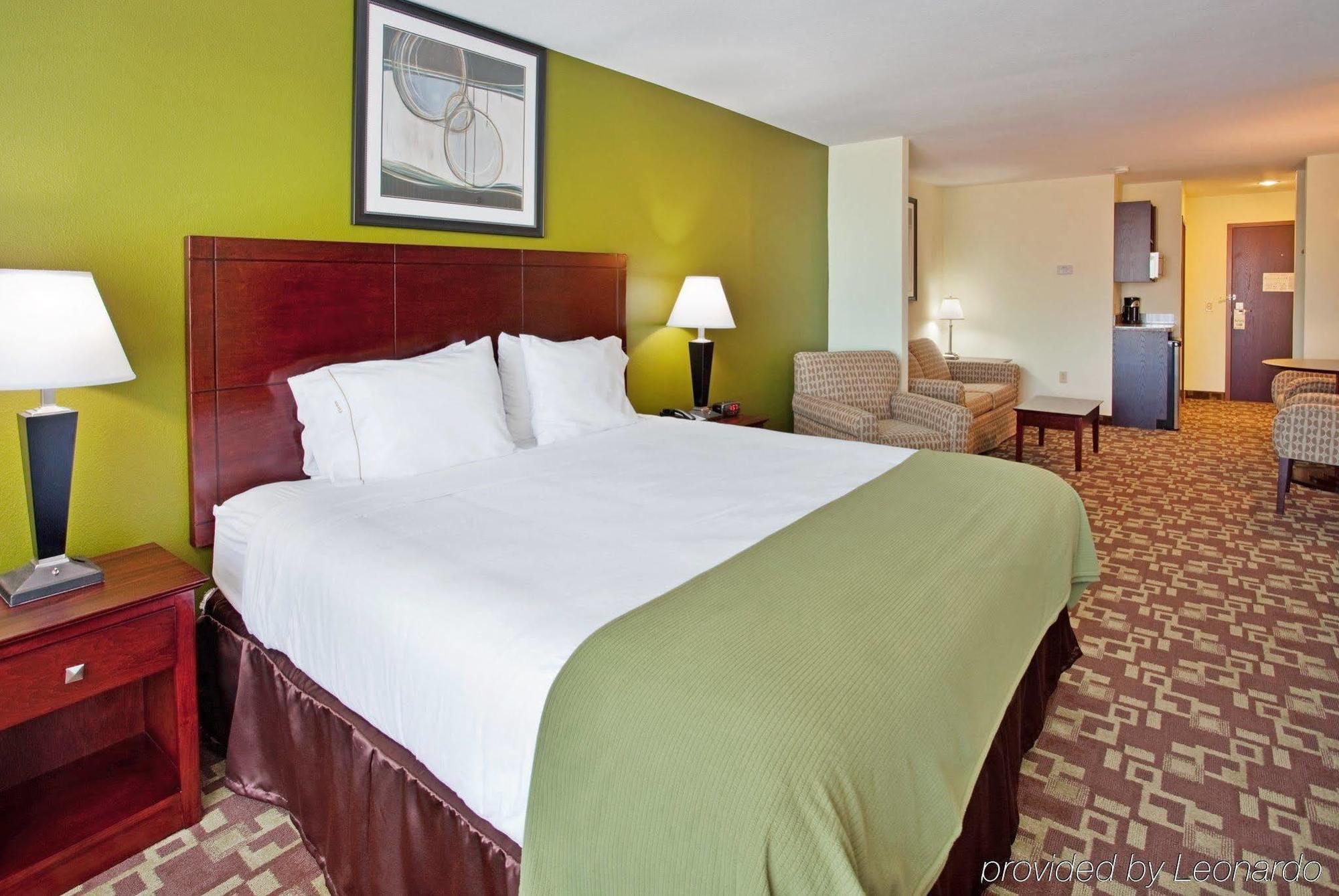 Saint Charles Holiday Inn Express Hotel & Suites St. Charles By Ihg חדר תמונה